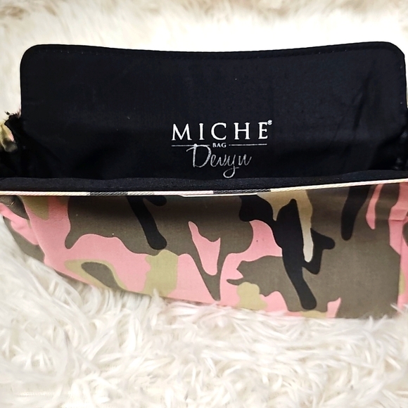 MICHE Bags Petite Mini Purse Devyn Shell Ponk Green Camo Cute Bag - Picture 3 of 4